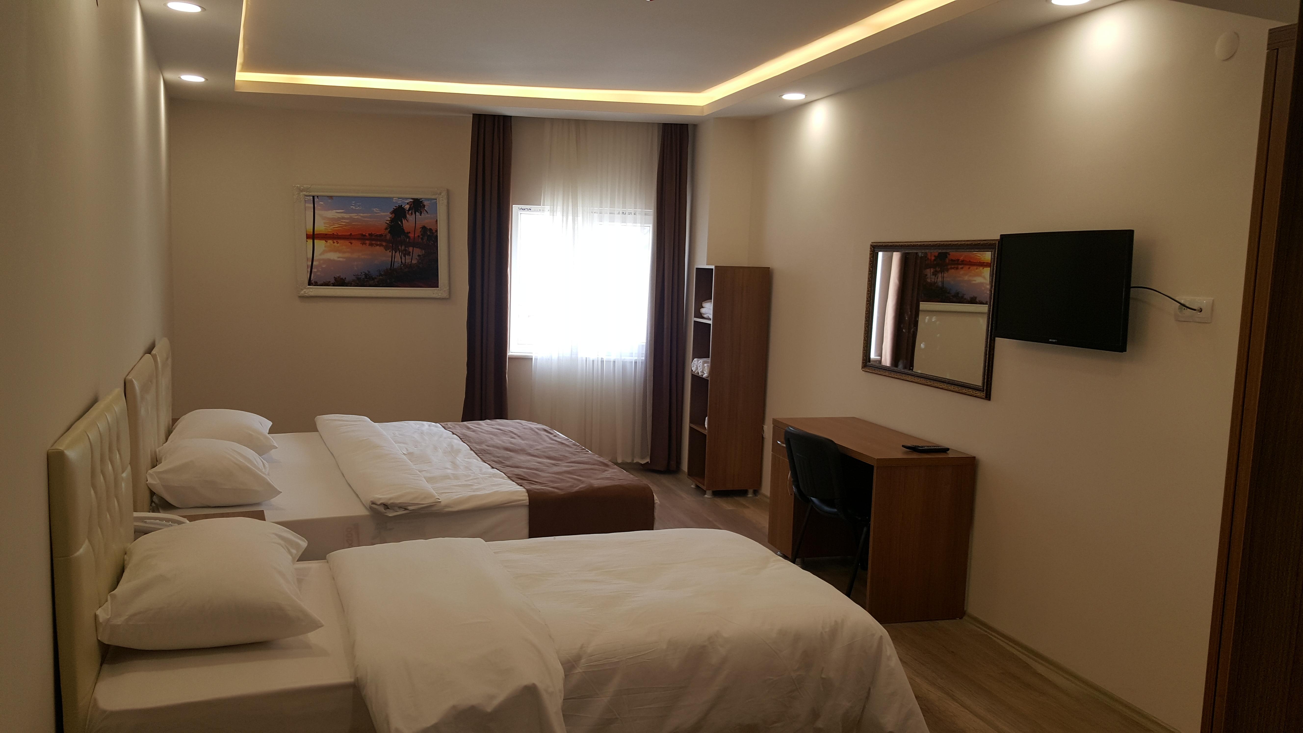 Sanli Hotel Blue ทรับซอน ภายนอก รูปภาพ