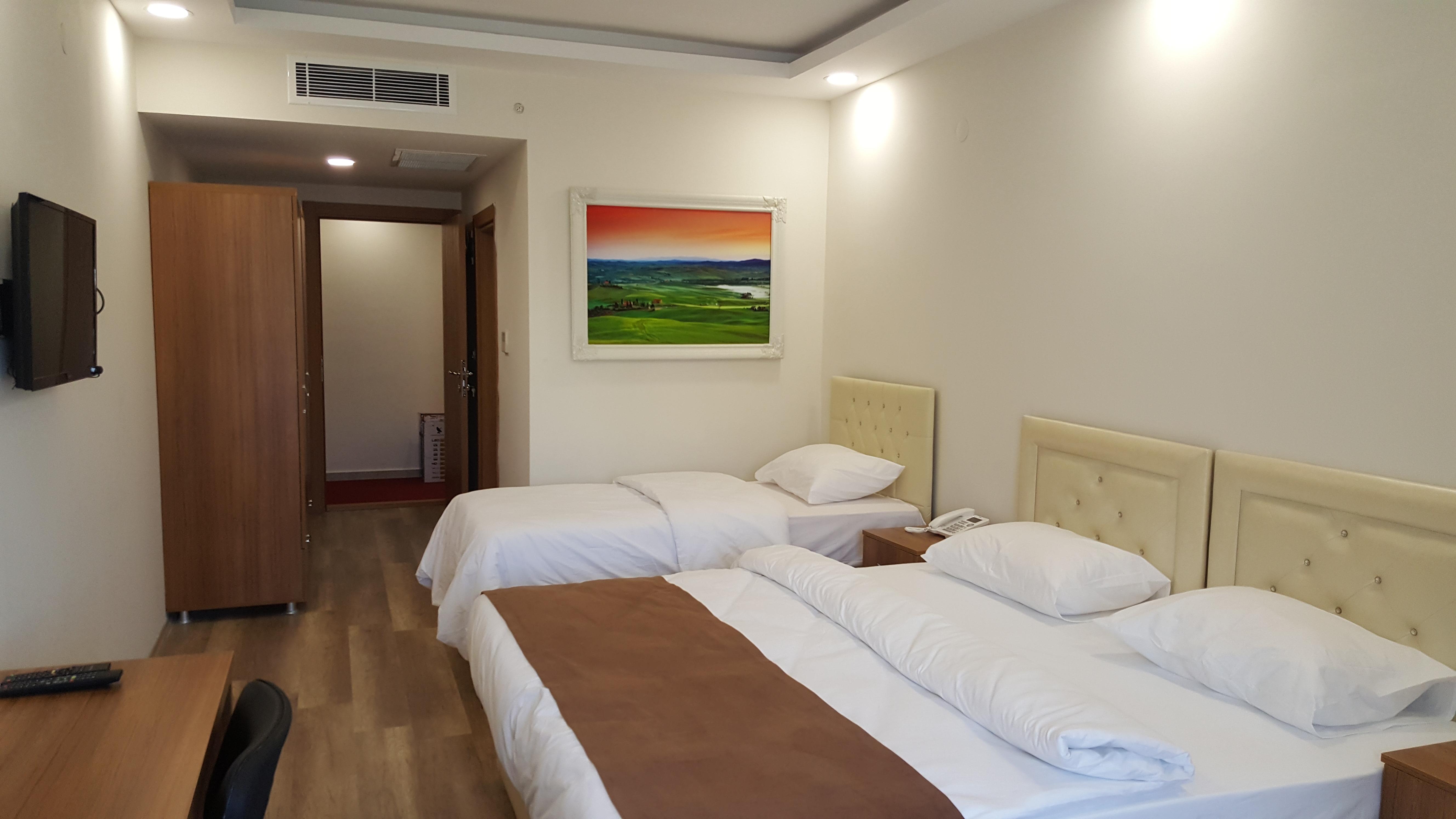 Sanli Hotel Blue ทรับซอน ภายนอก รูปภาพ