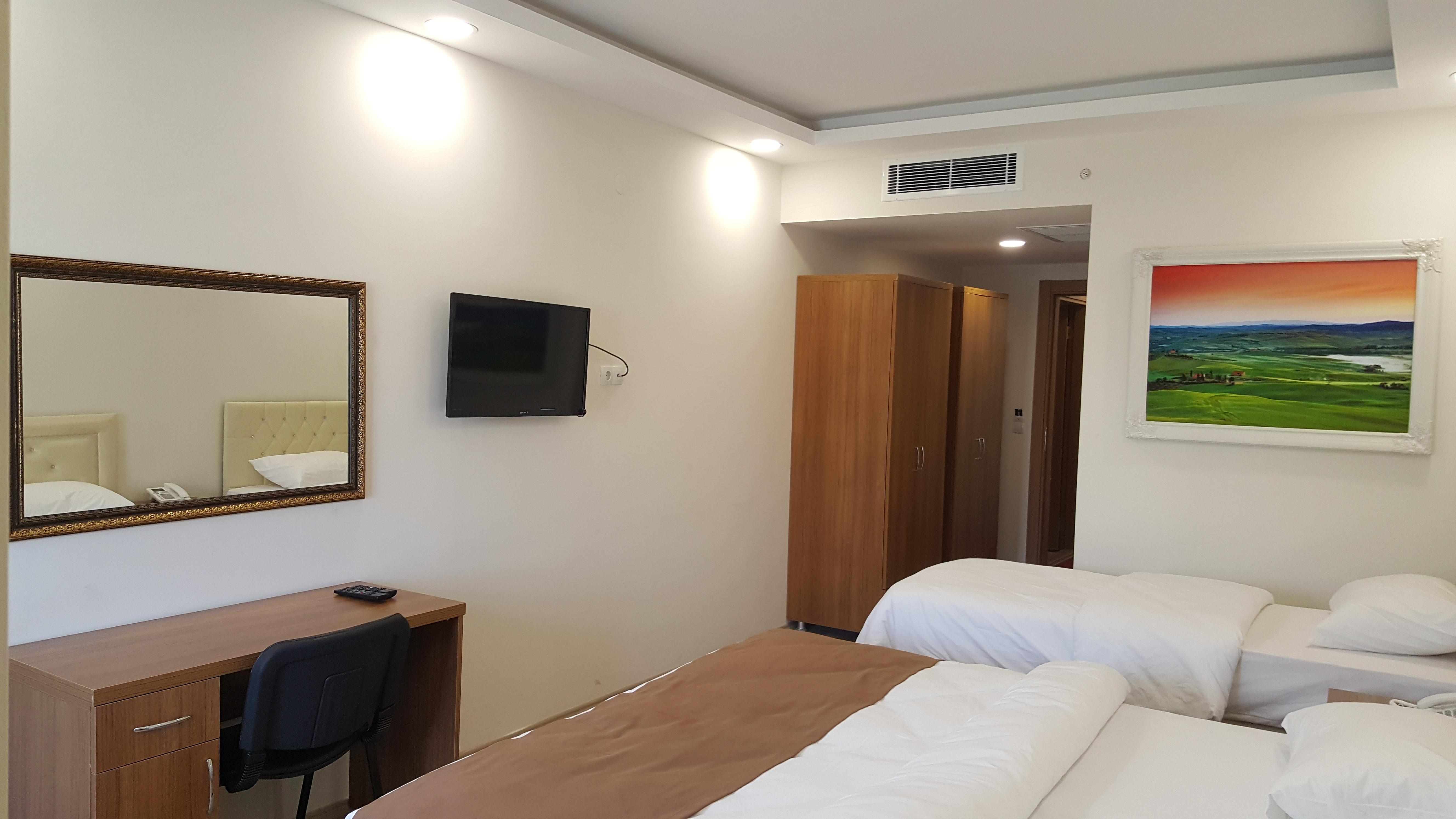 Sanli Hotel Blue ทรับซอน ภายนอก รูปภาพ