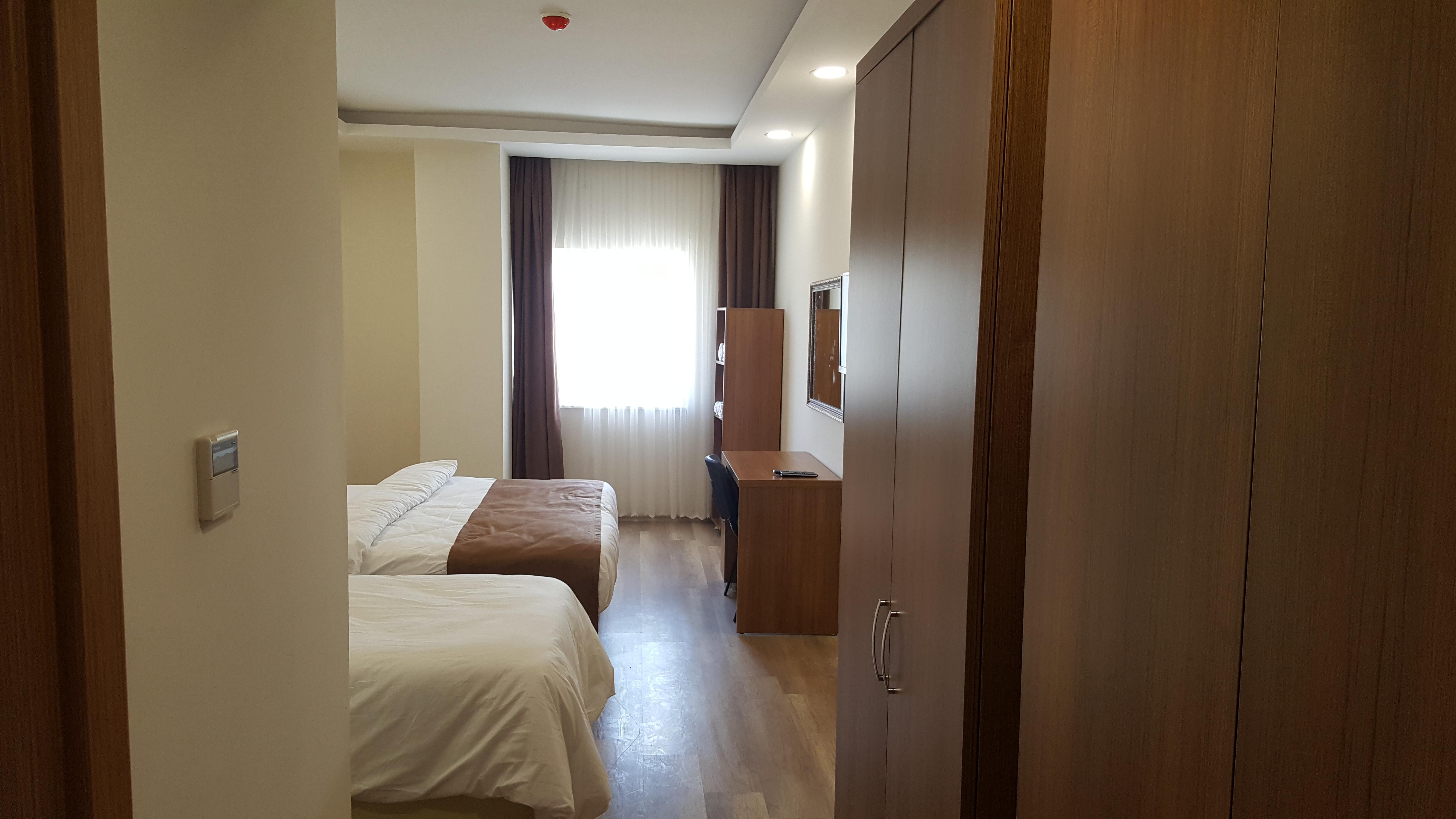 Sanli Hotel Blue ทรับซอน ภายนอก รูปภาพ