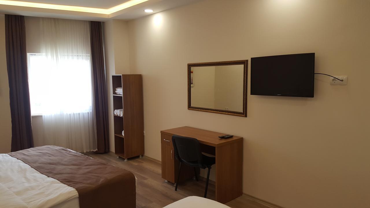 Sanli Hotel Blue ทรับซอน ภายนอก รูปภาพ