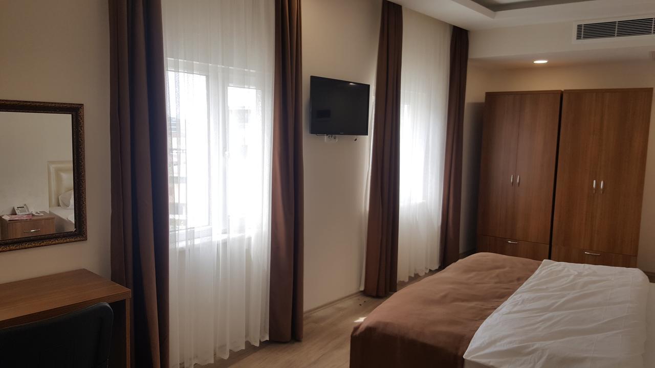 Sanli Hotel Blue ทรับซอน ภายนอก รูปภาพ